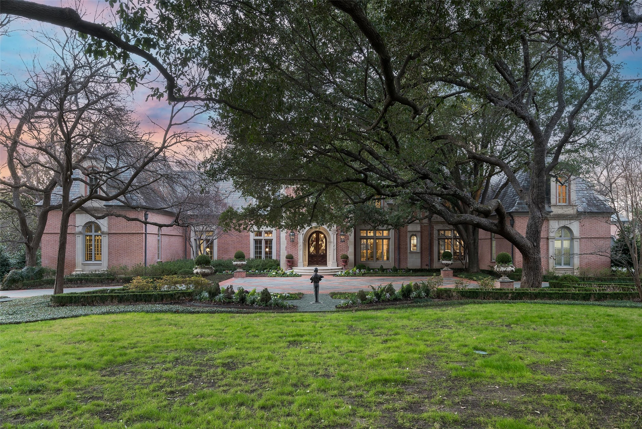 9769 Audubon Place Dallas TX 75220