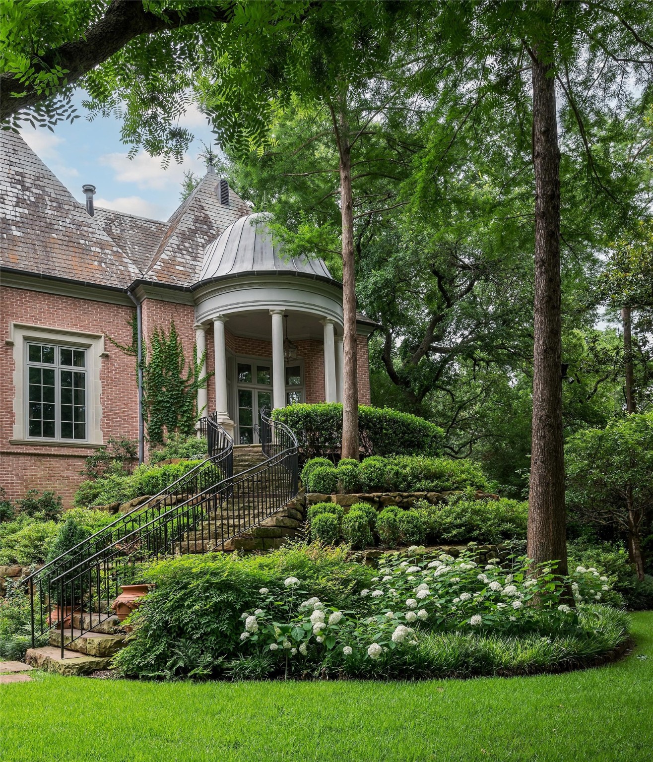 9769 Audubon Place Dallas TX 75220