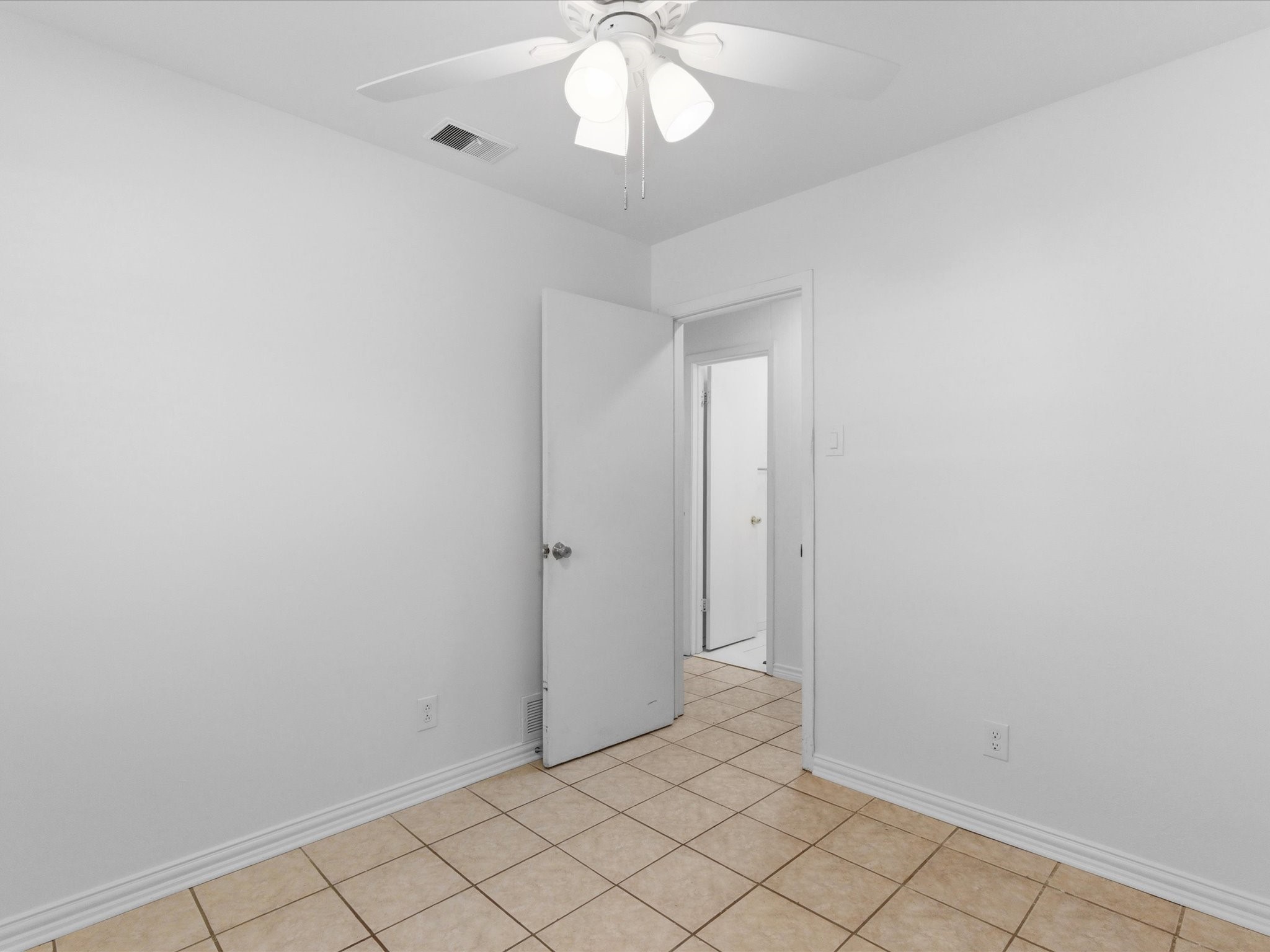 1905 Franklin Street Irving TX 75060