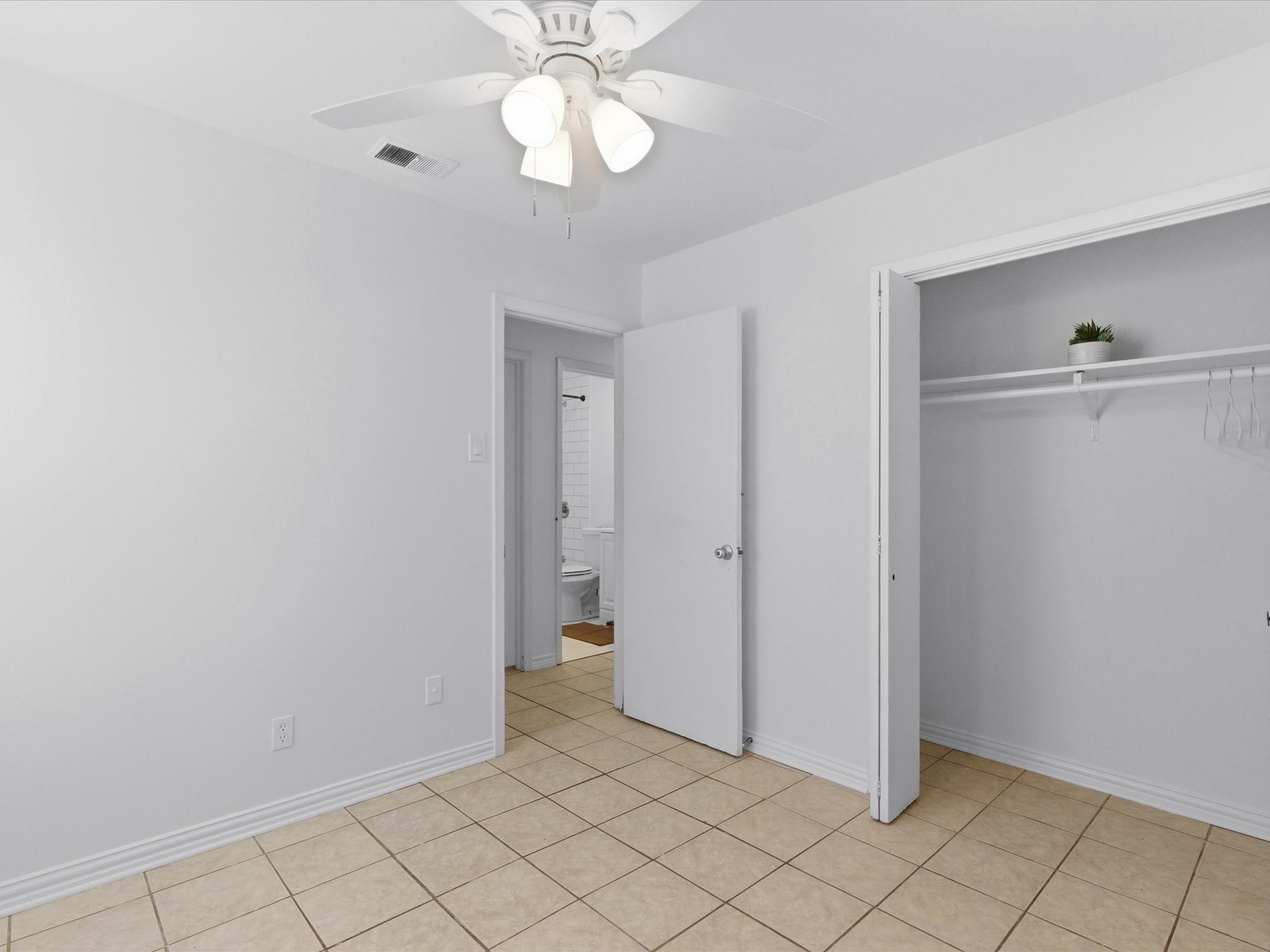 1905 Franklin Street Irving TX 75060