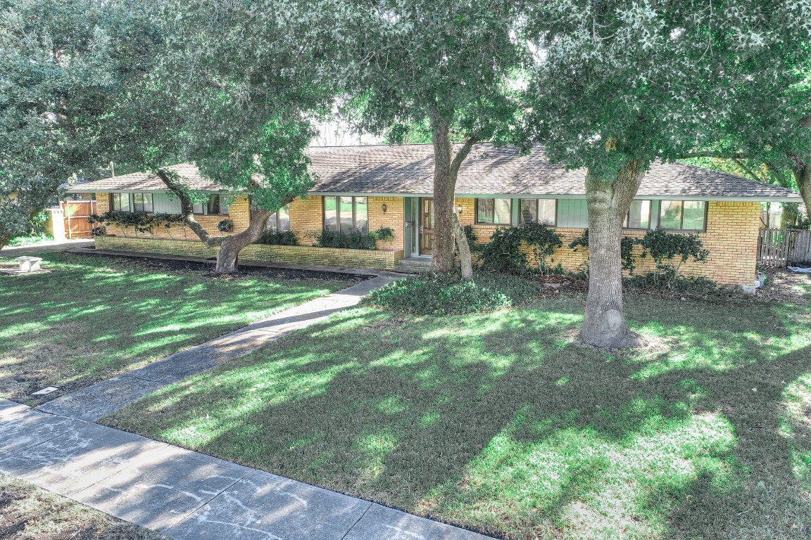 700 W Shore Drive Richardson TX 75080