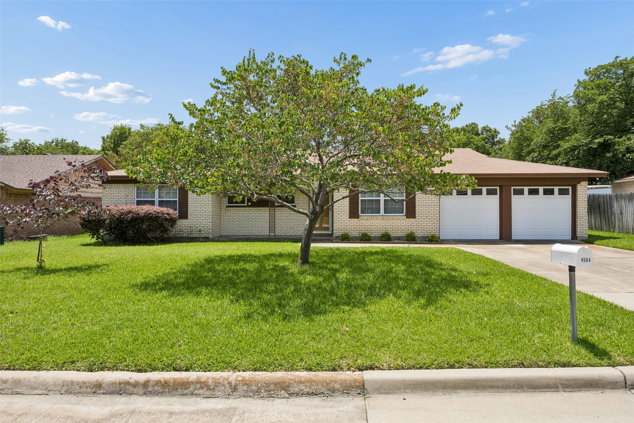 4504 Coffee Road Haltom City TX 76117