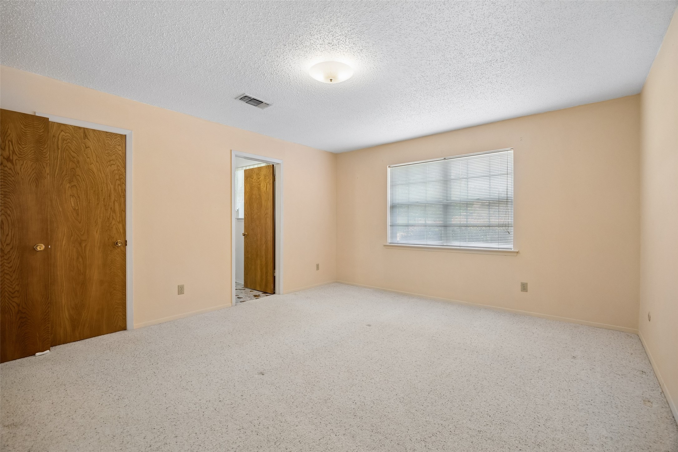 4504 Coffee Road Haltom City TX 76117