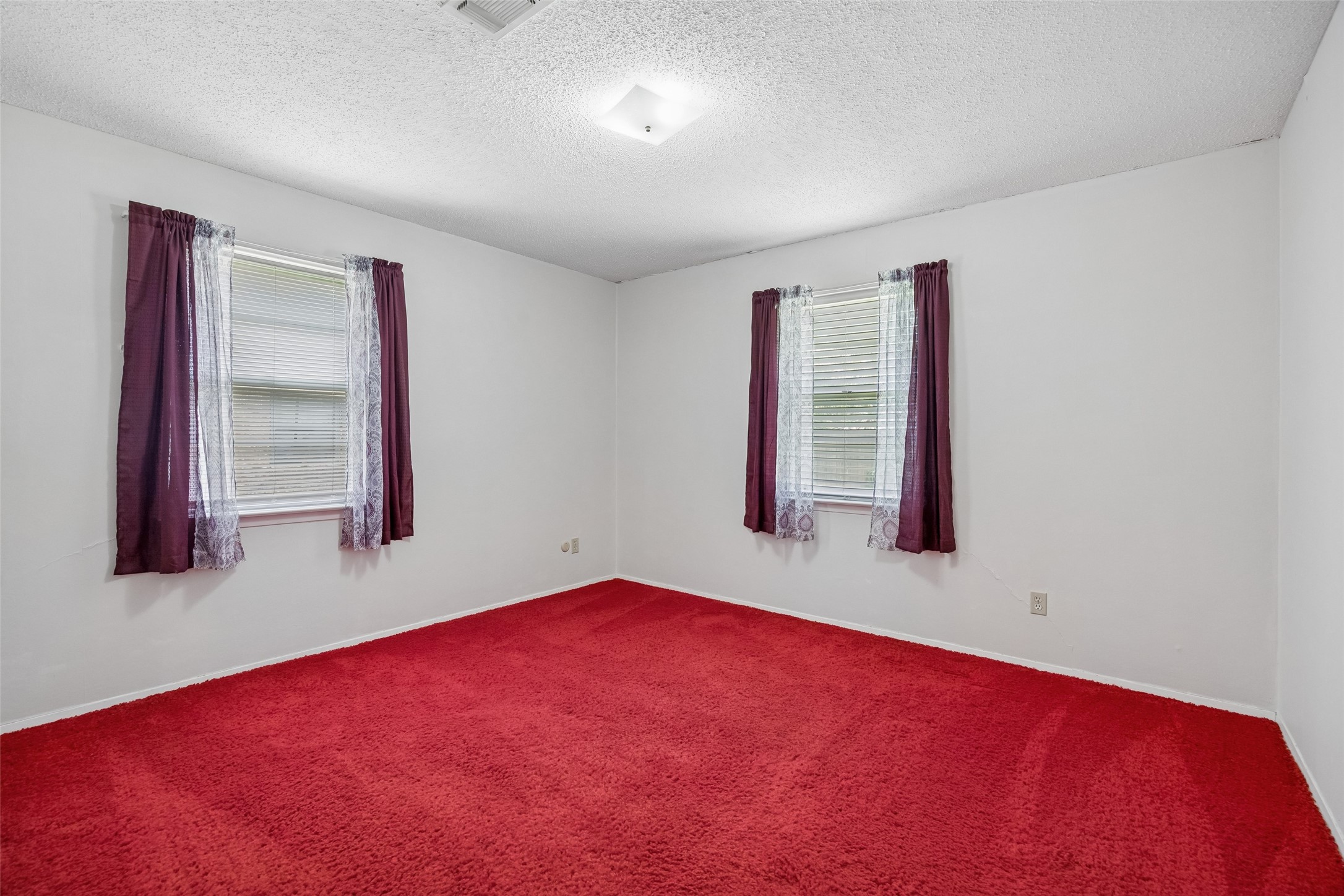 4504 Coffee Road Haltom City TX 76117