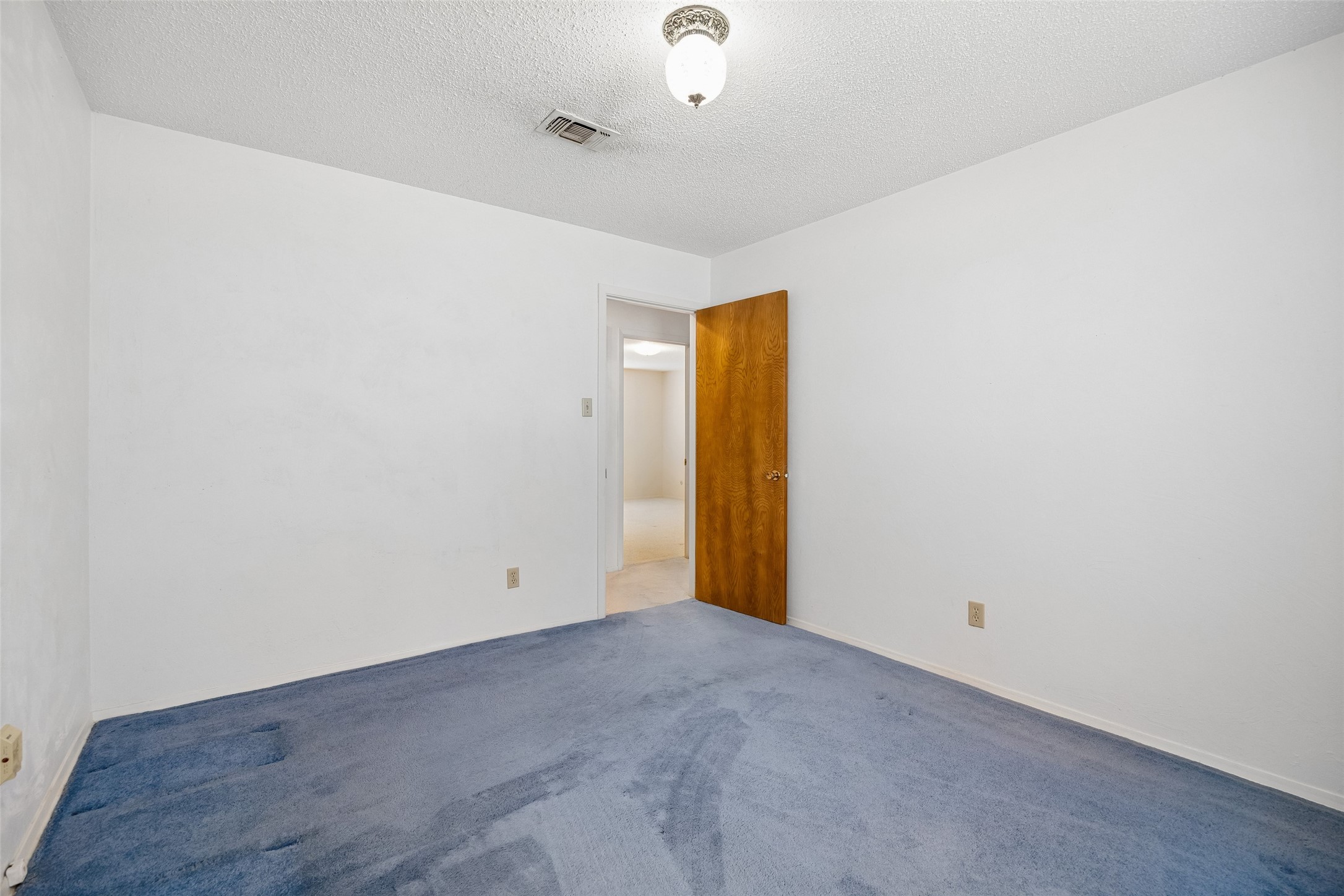 4504 Coffee Road Haltom City TX 76117