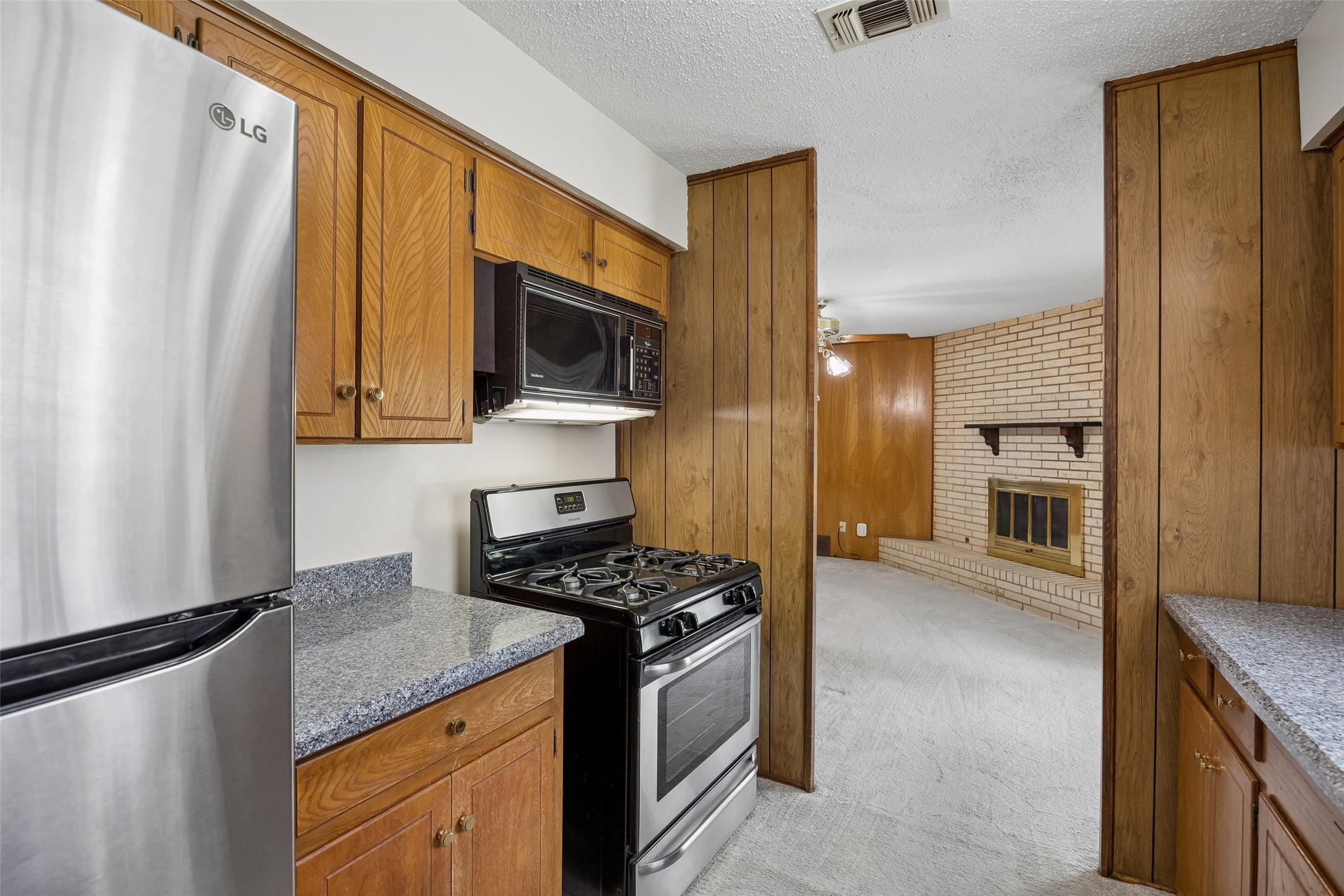 4504 Coffee Road Haltom City TX 76117