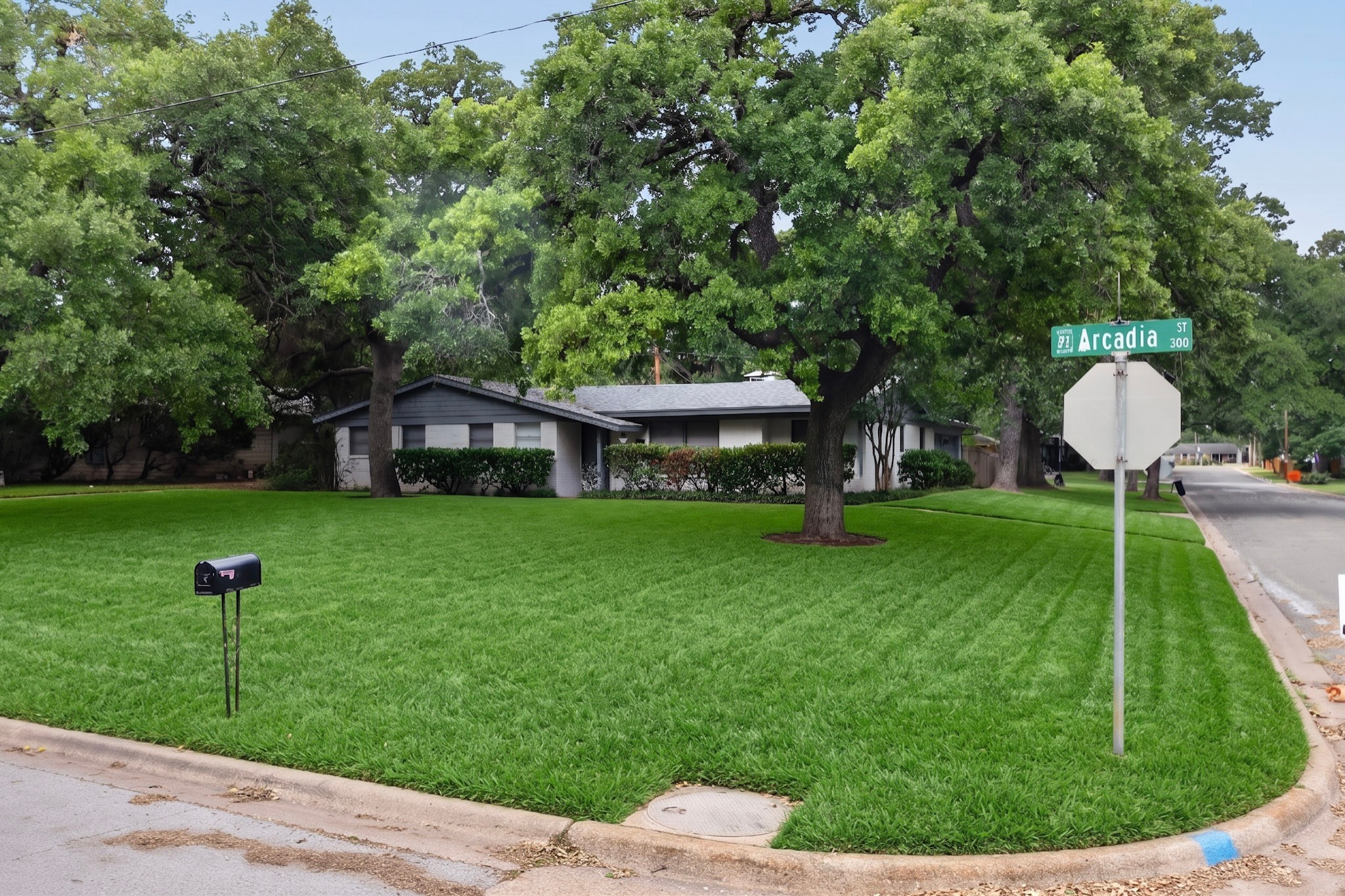 341 Arcadia Street Hurst TX 76053