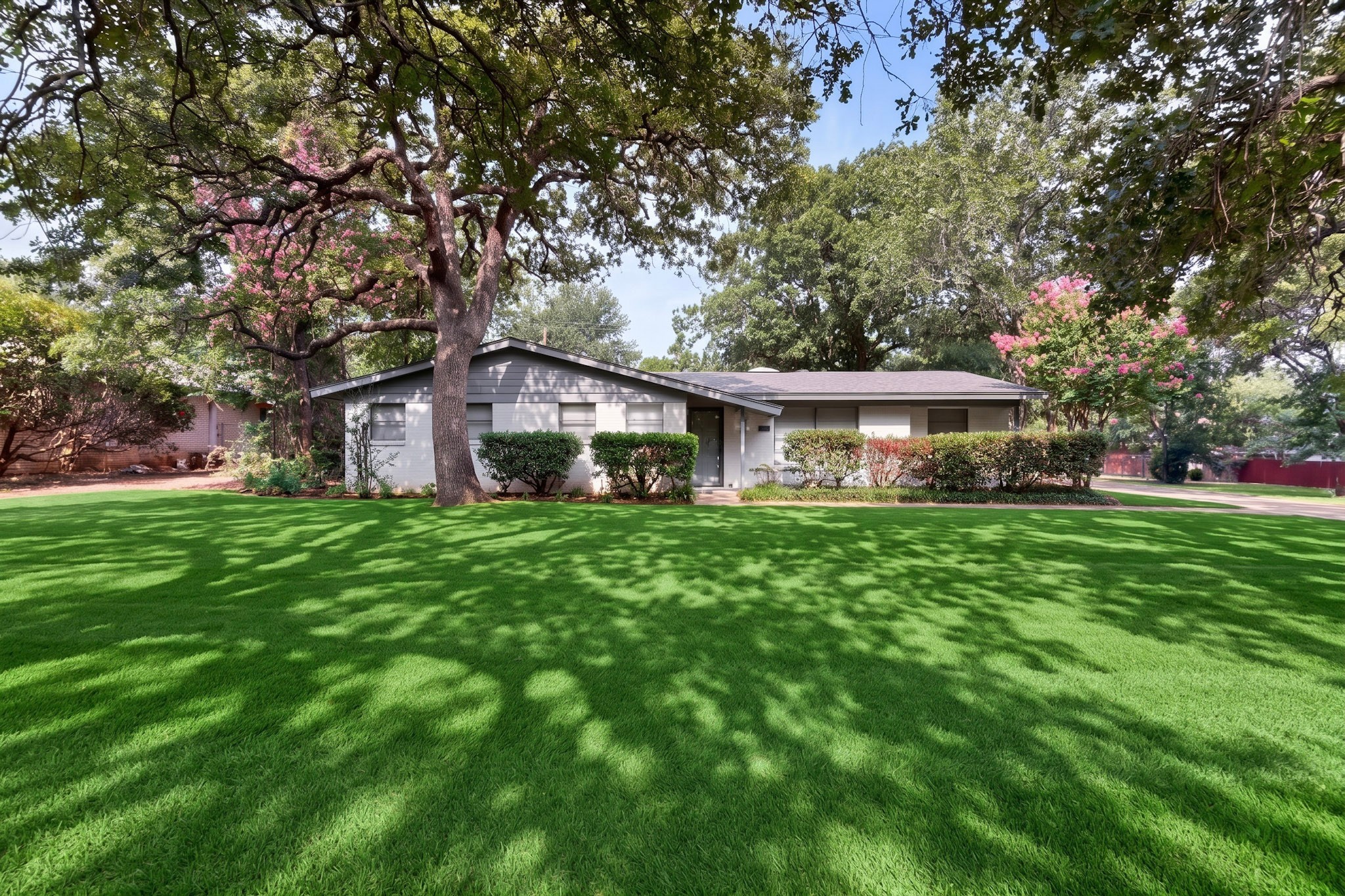 341 Arcadia Street Hurst TX 76053