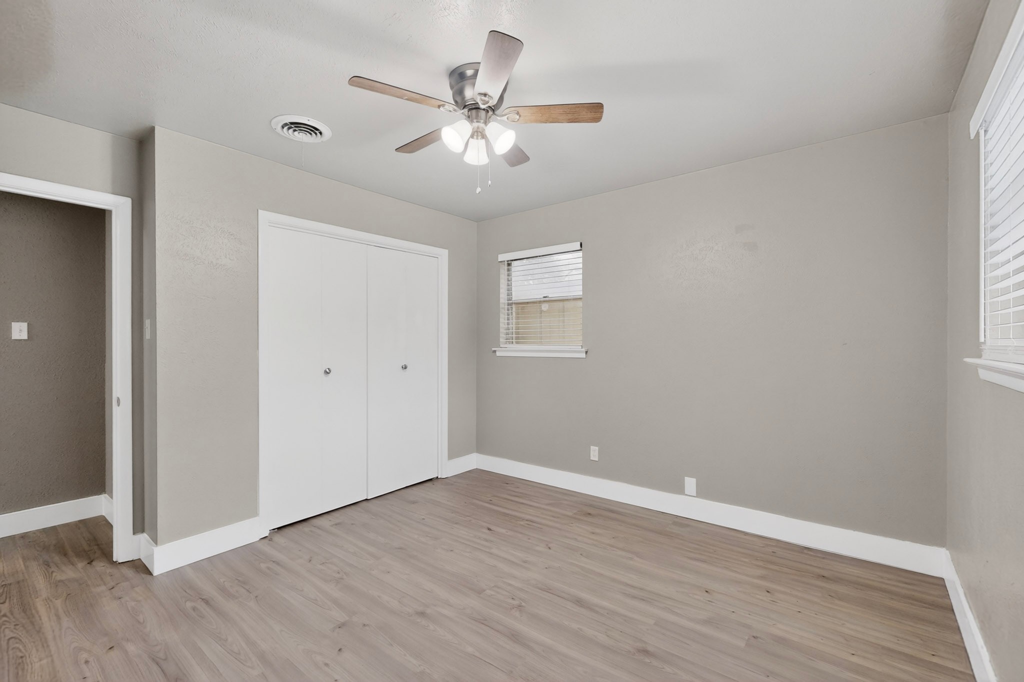 341 Arcadia Street Hurst TX 76053
