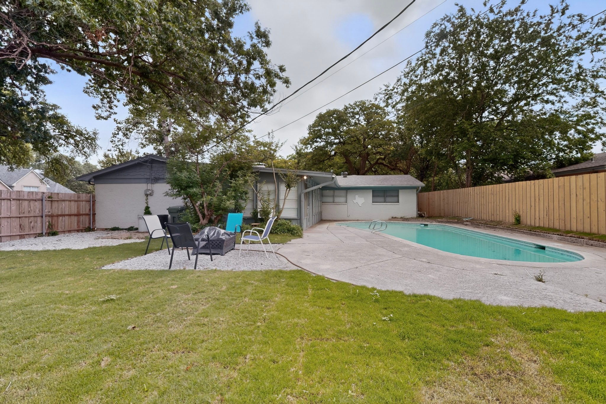 341 Arcadia Street Hurst TX 76053