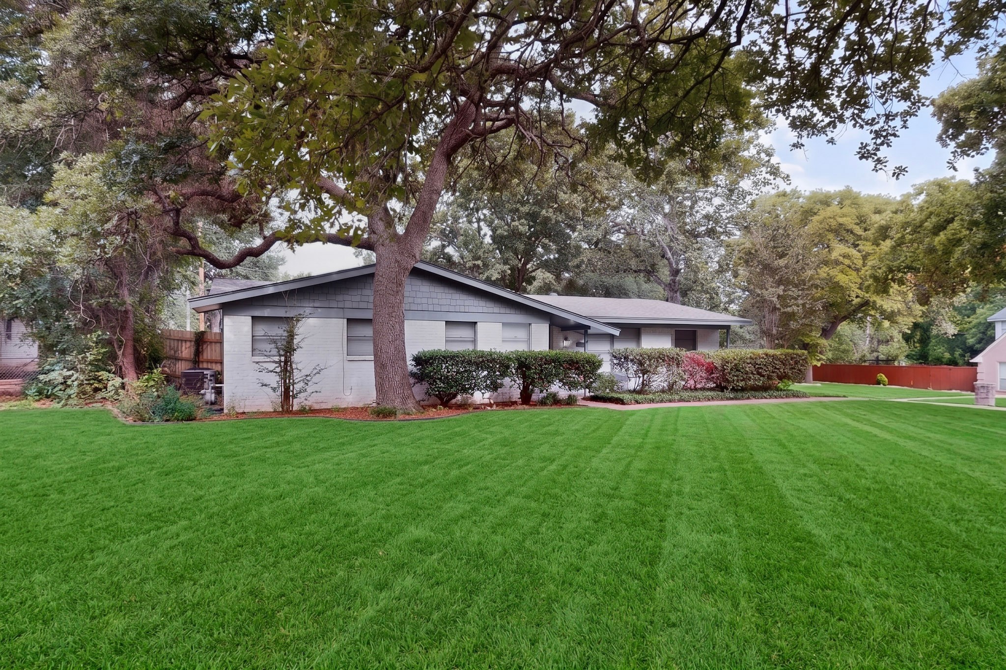 341 Arcadia Street Hurst TX 76053