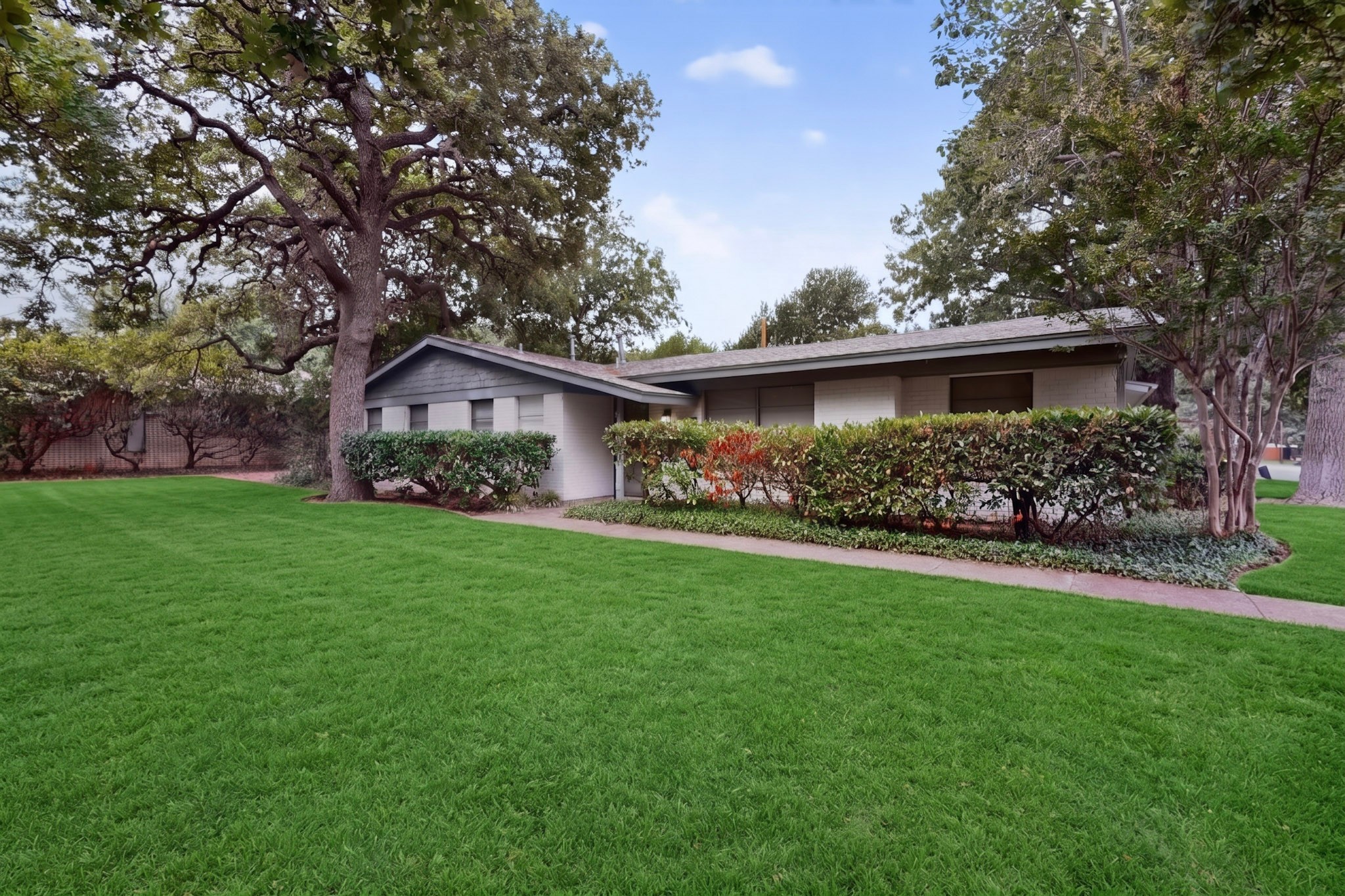 341 Arcadia Street Hurst TX 76053