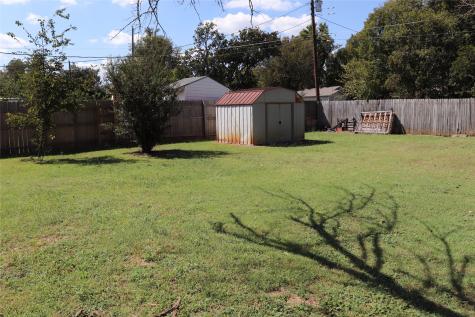 916 Poindexter Avenue Cleburne TX 76033