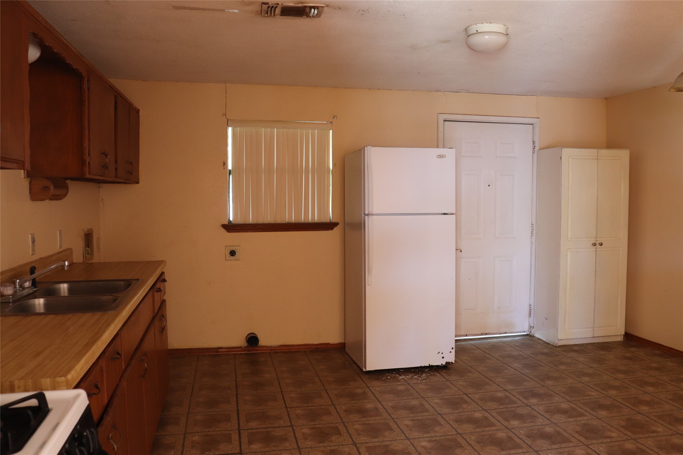916 Poindexter Avenue Cleburne TX 76033
