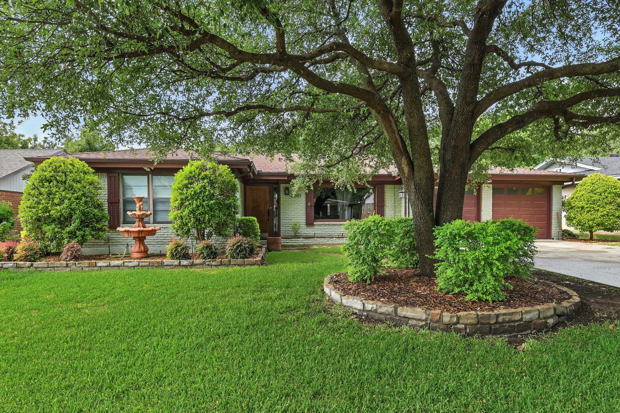 2801 Sadler Avenue Fort Worth TX 76133