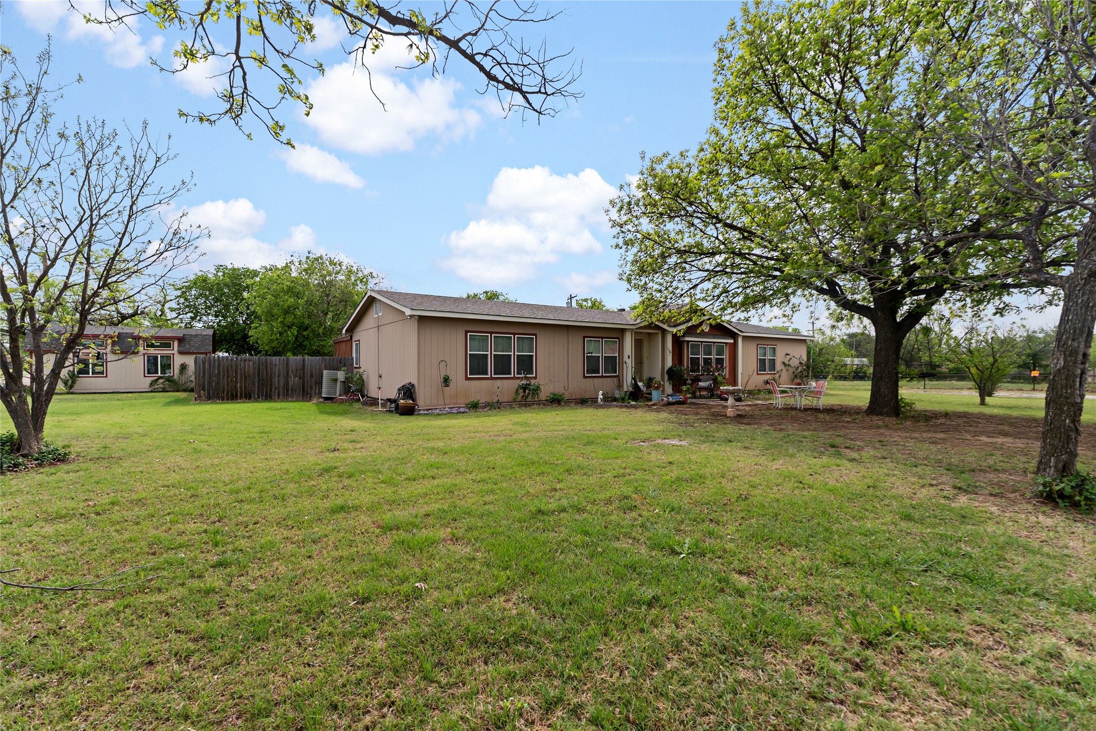 741 Conrad Avenue Albany TX 76430