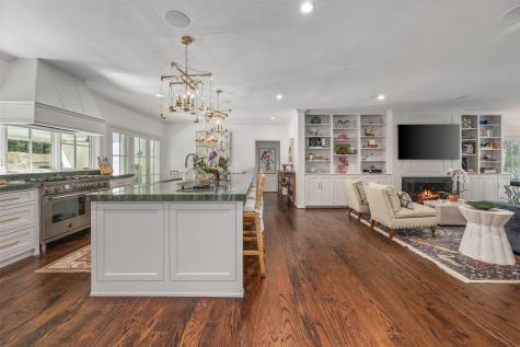 2211 Colonial Parkway Fort Worth TX 76109