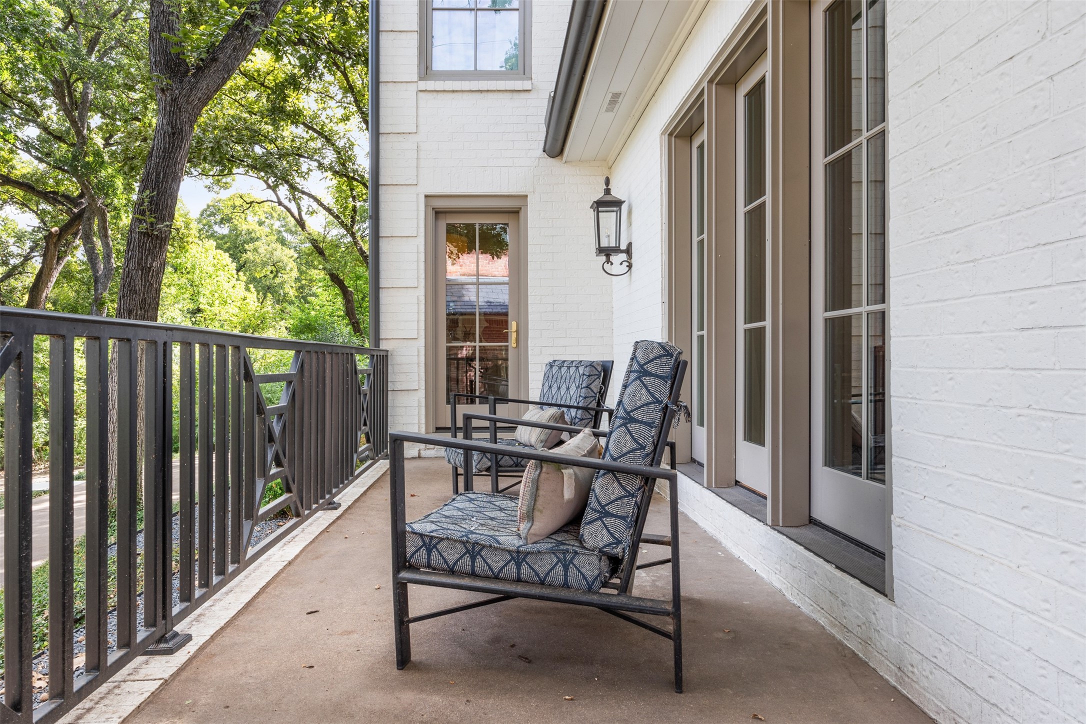 2211 Colonial Parkway Fort Worth TX 76109