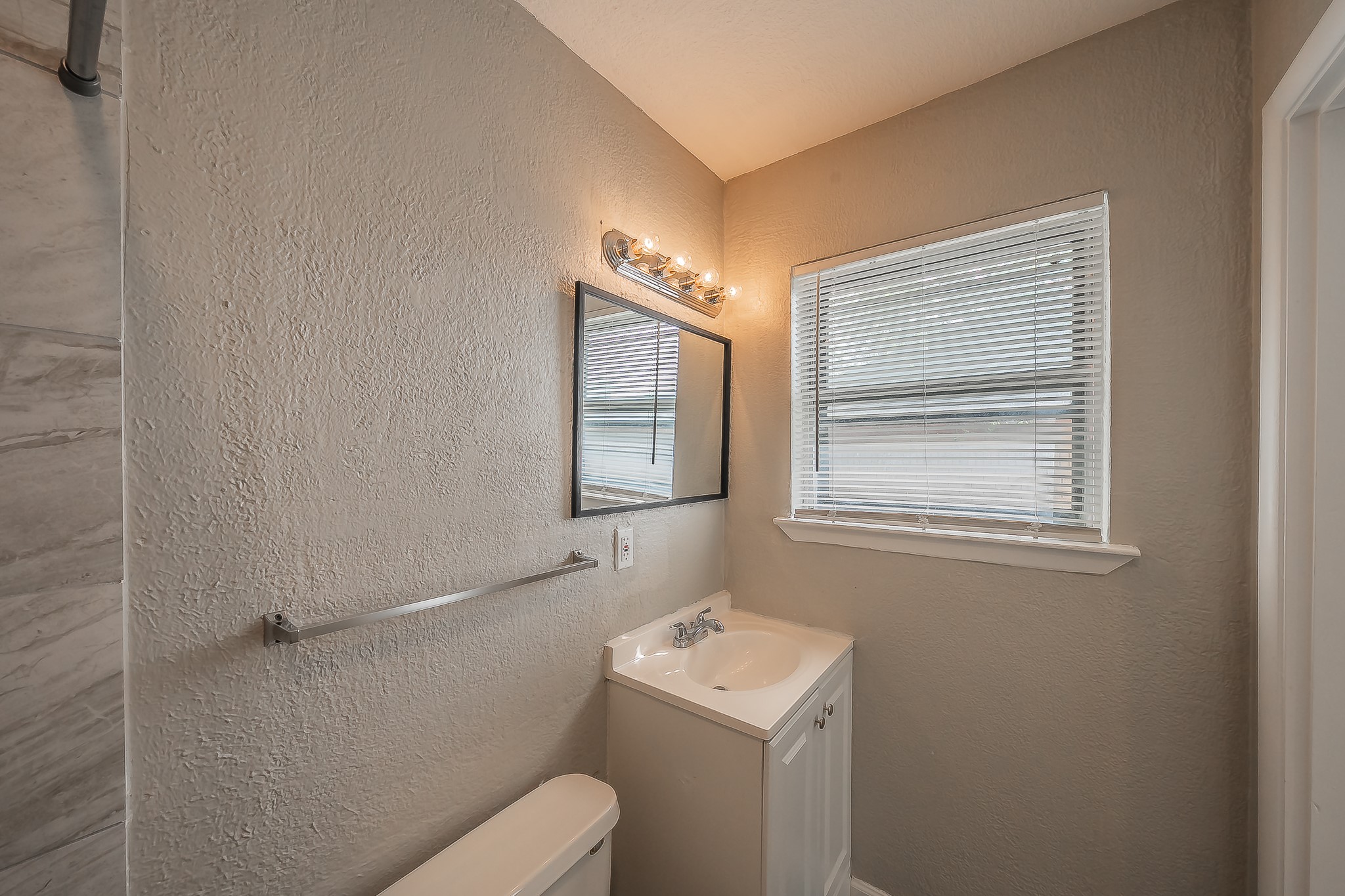 5417 Palmer Drive Haltom City TX 76117