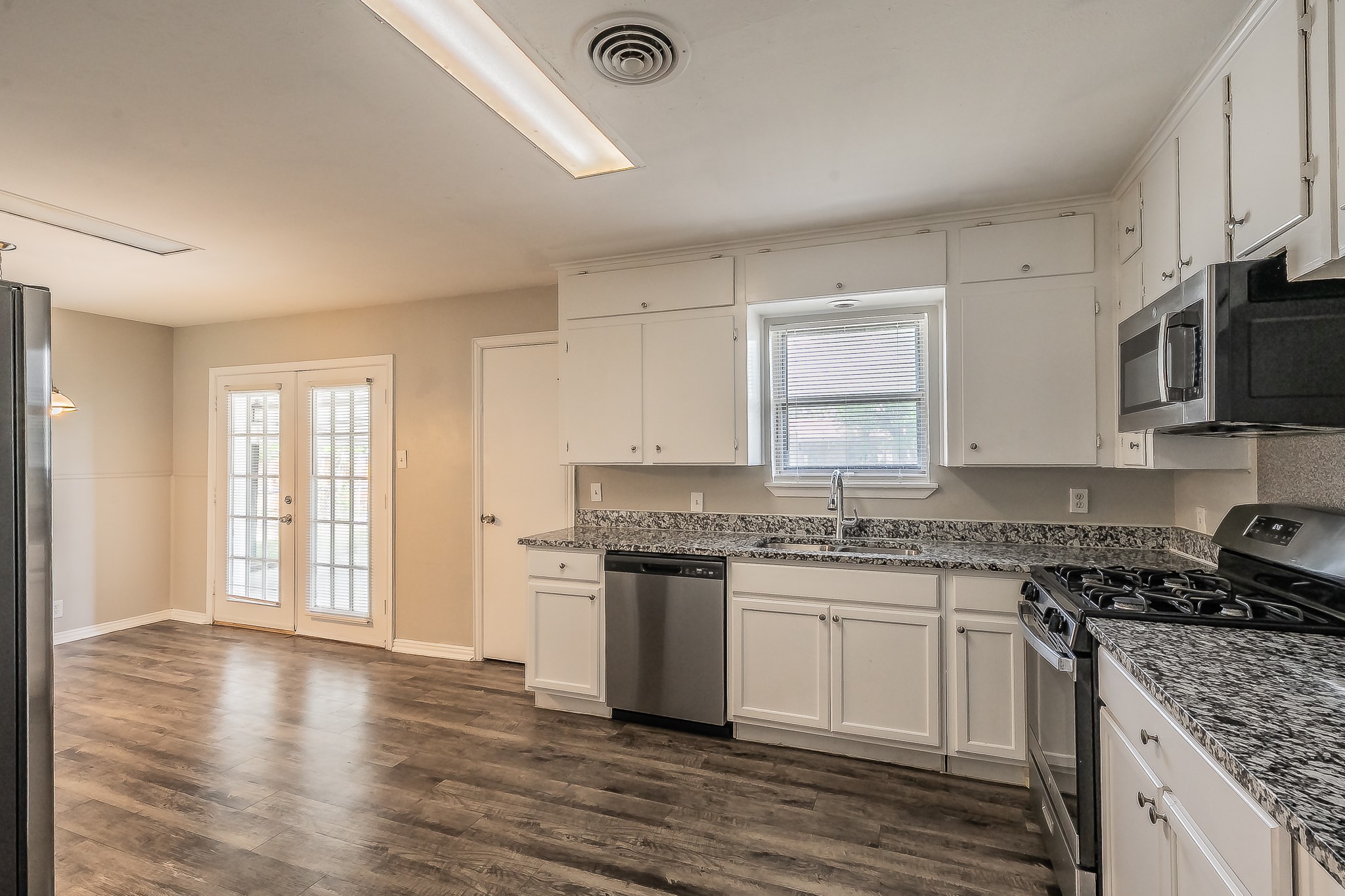 5417 Palmer Drive Haltom City TX 76117