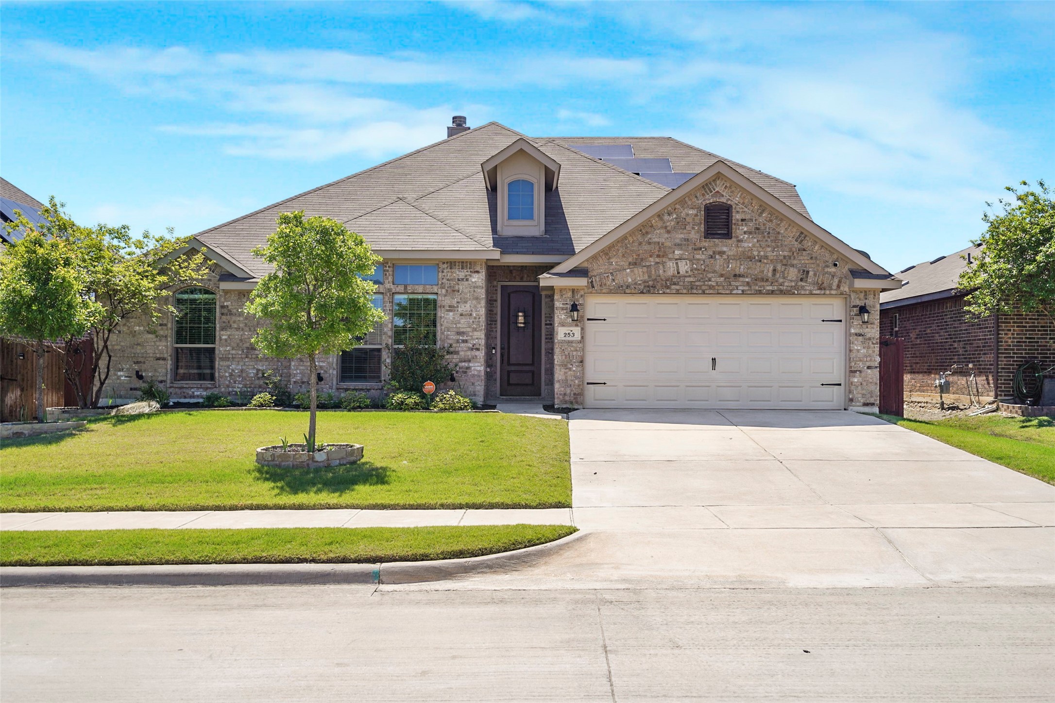 253 Cattlemans Trail Saginaw TX 76131