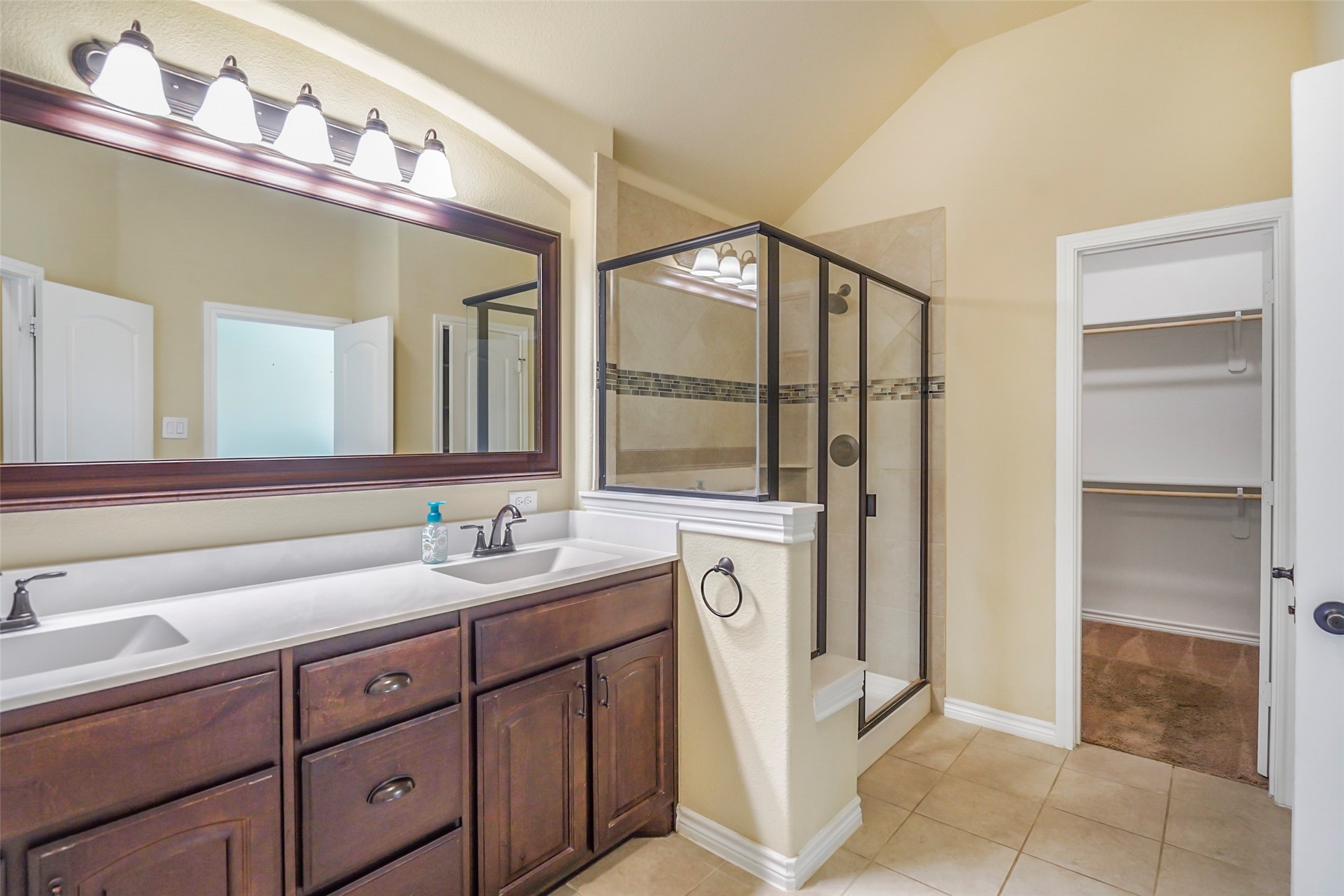 253 Cattlemans Trail Saginaw TX 76131