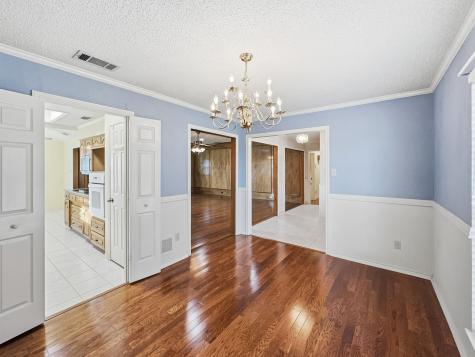 302 Apollo Road Garland TX 75040