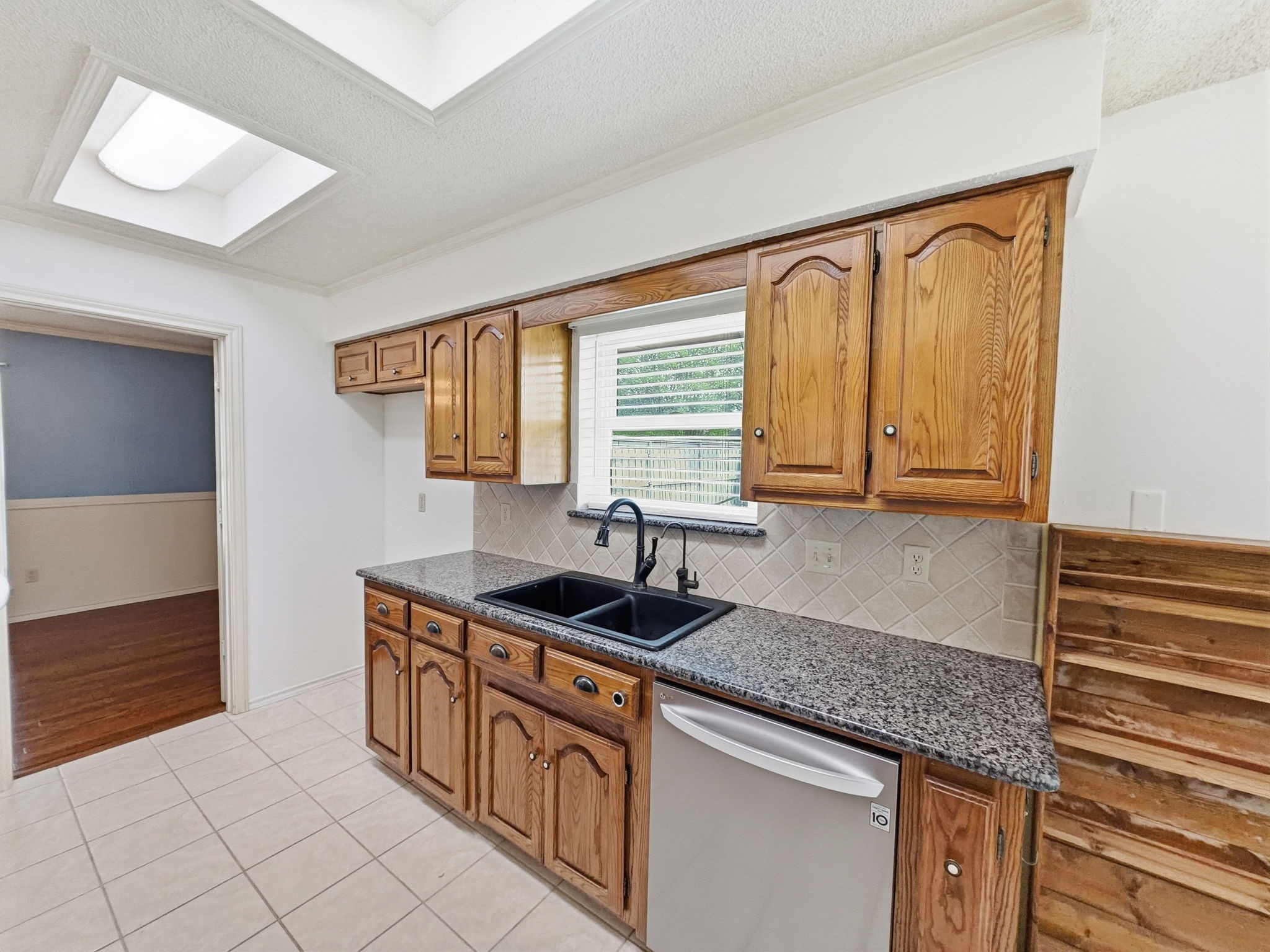 302 Apollo Road Garland TX 75040