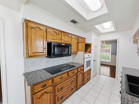 302 Apollo Road Garland TX 75040