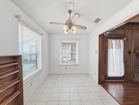 302 Apollo Road Garland TX 75040