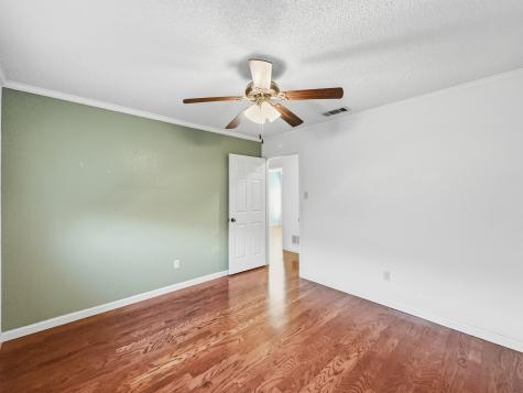 302 Apollo Road Garland TX 75040