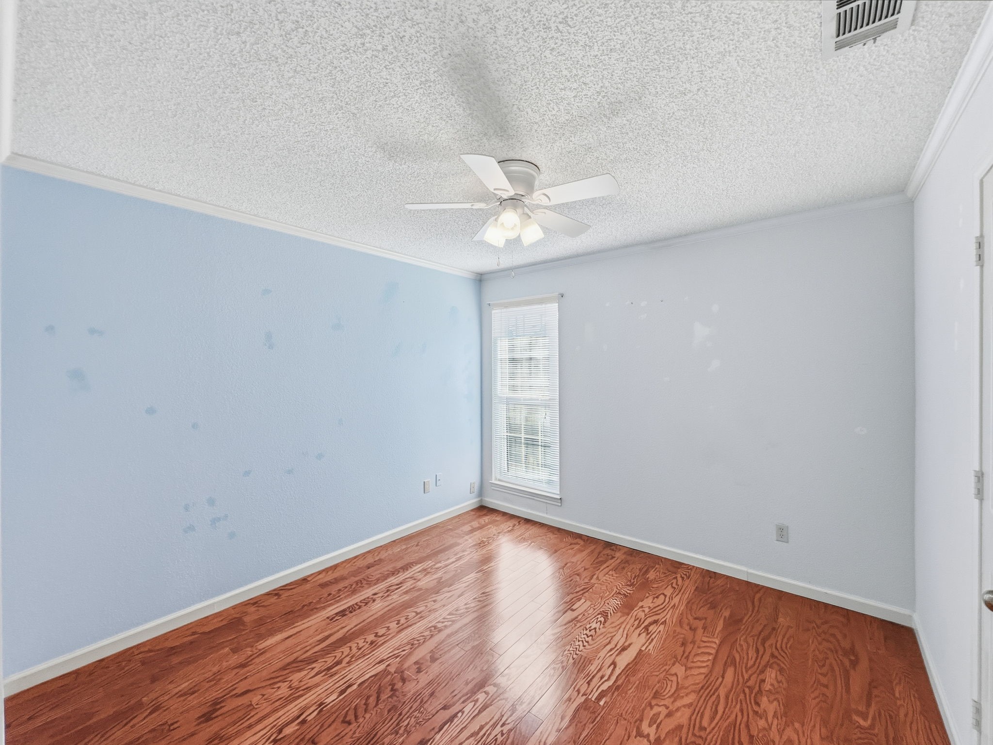 302 Apollo Road Garland TX 75040