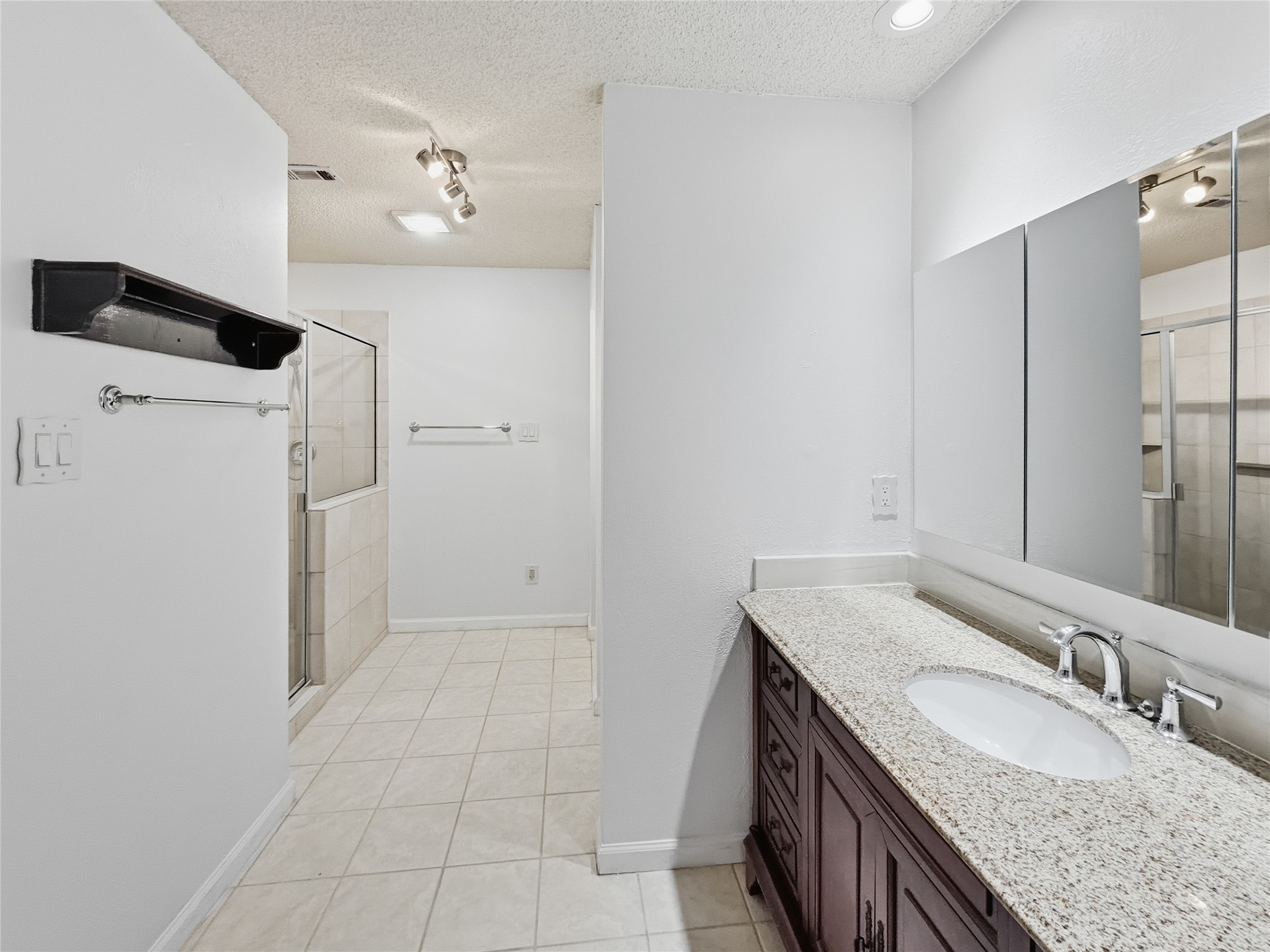 302 Apollo Road Garland TX 75040