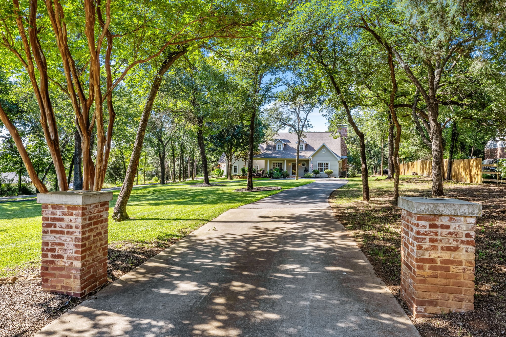 1020 Oak View Drive Oak Point TX 75068