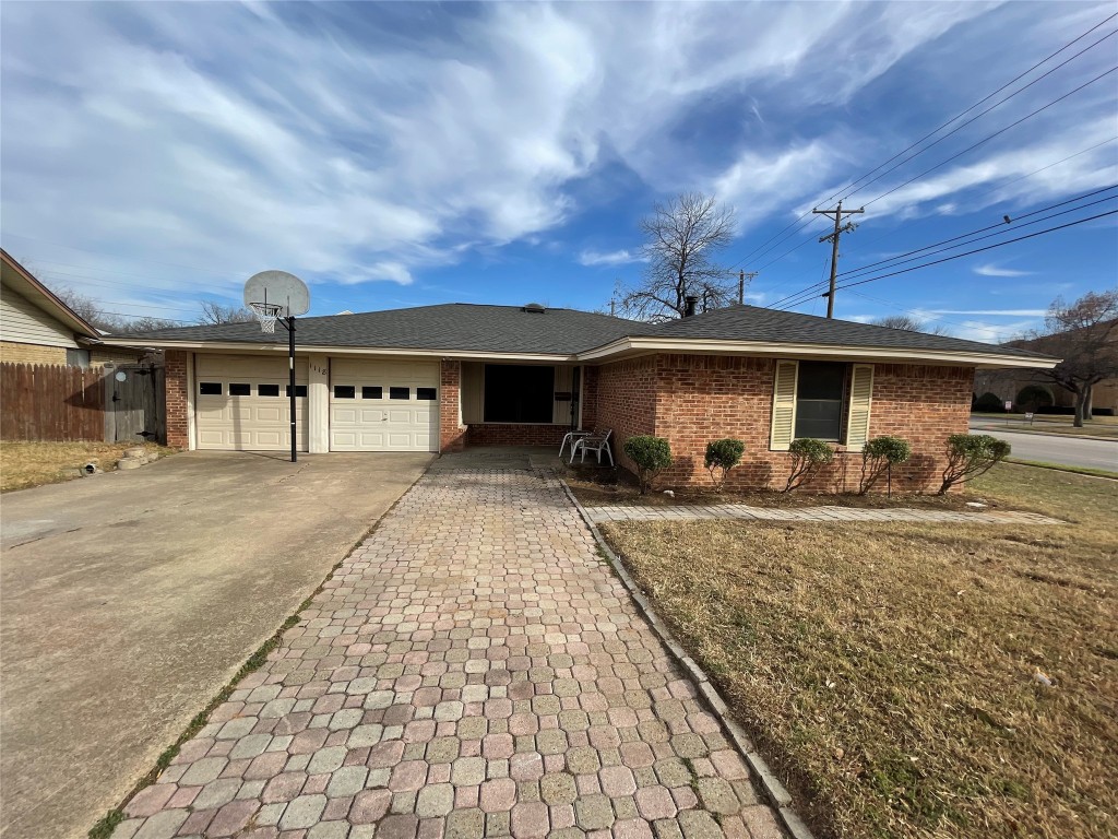 1118 Patricia Street Irving TX 75060
