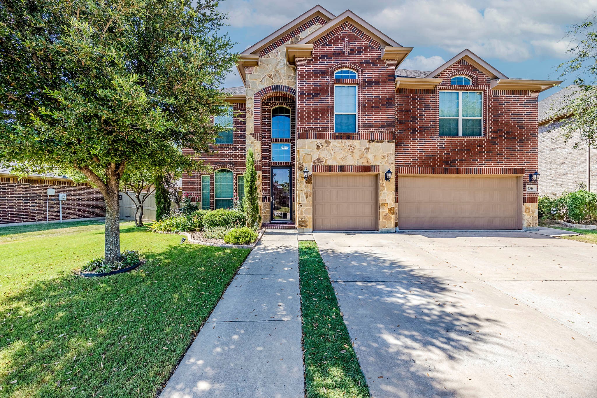 2316 Los Olivos Lane Fort Worth TX 76131