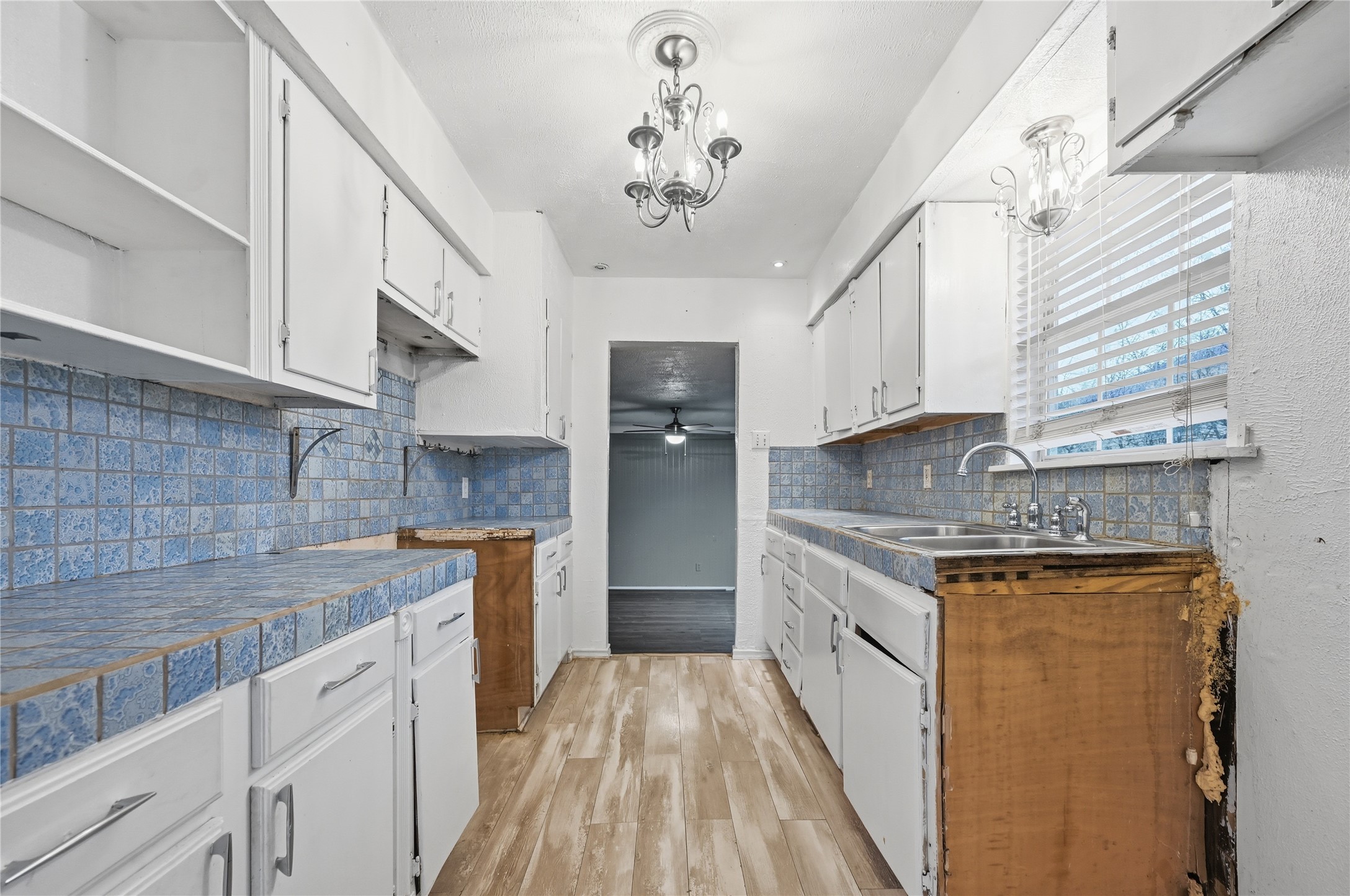 414 Thomas Street Terrell TX 75160