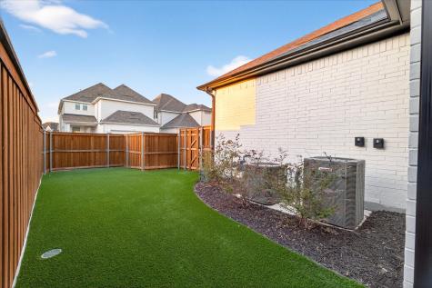 15562 Fringe Tree Road Frisco TX 75035