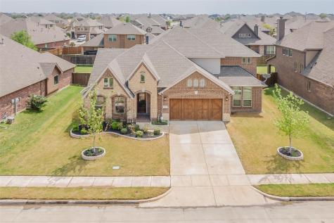 1011 Middleton Street Forney TX 75126