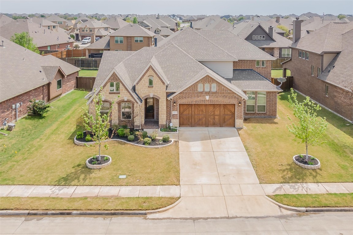 1011 Middleton Street Forney TX 75126