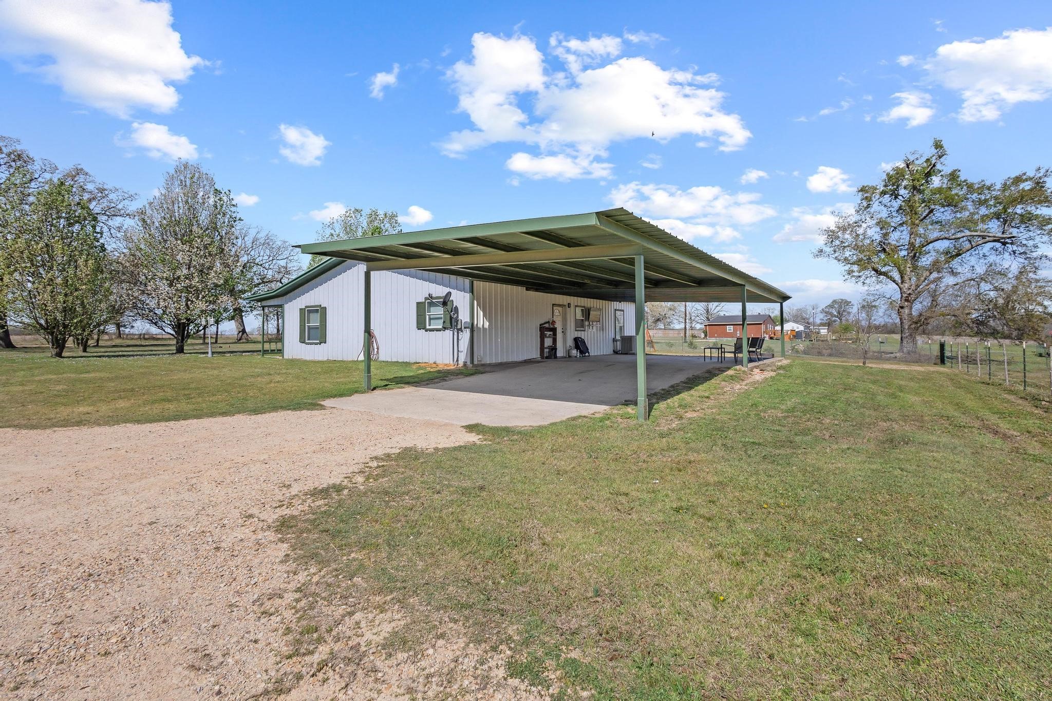 521 County Road 15100 Blossom TX 75416