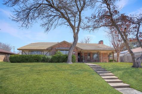 1409 Ems Road W Fort Worth TX 76116
