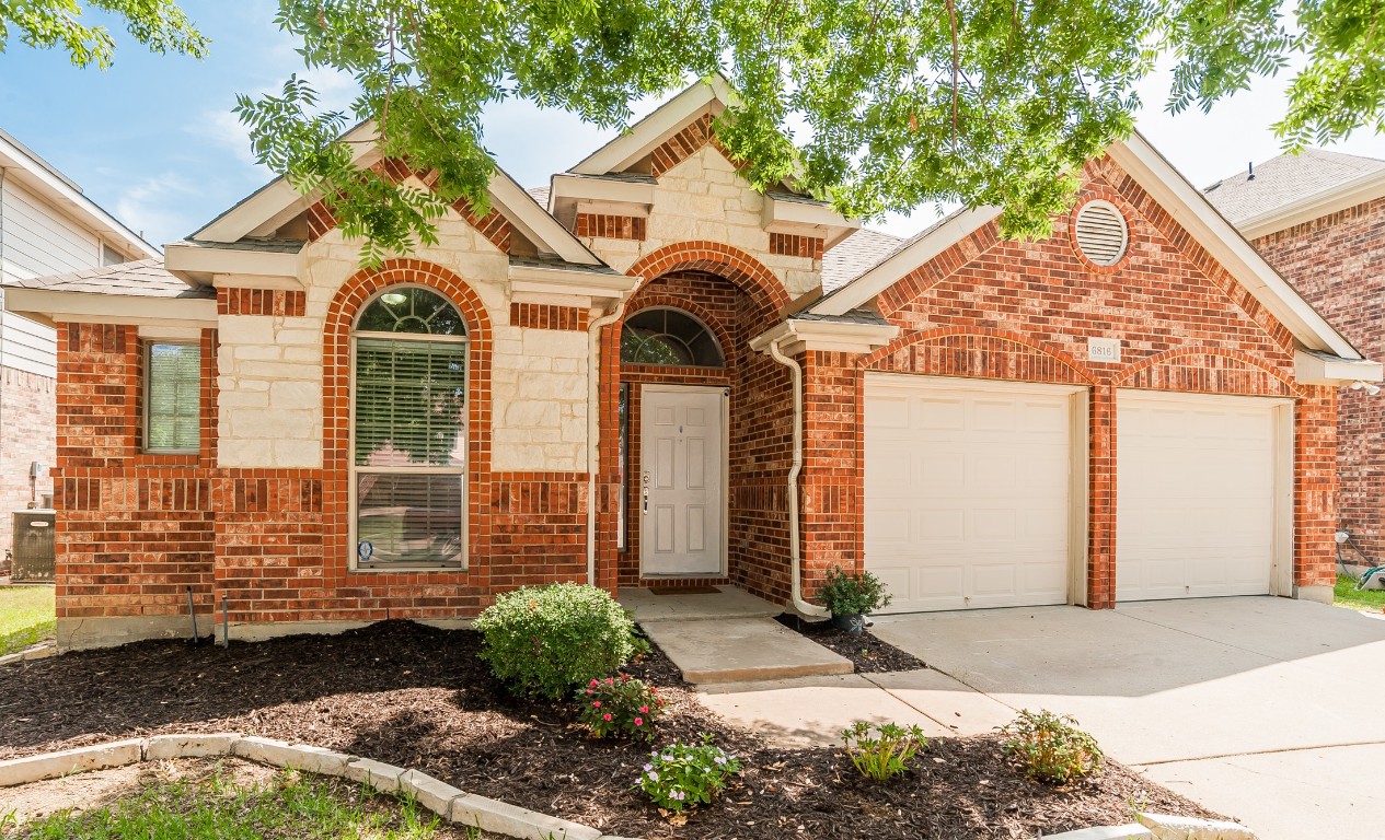 6816 Landing Drive Grand Prairie TX 75054