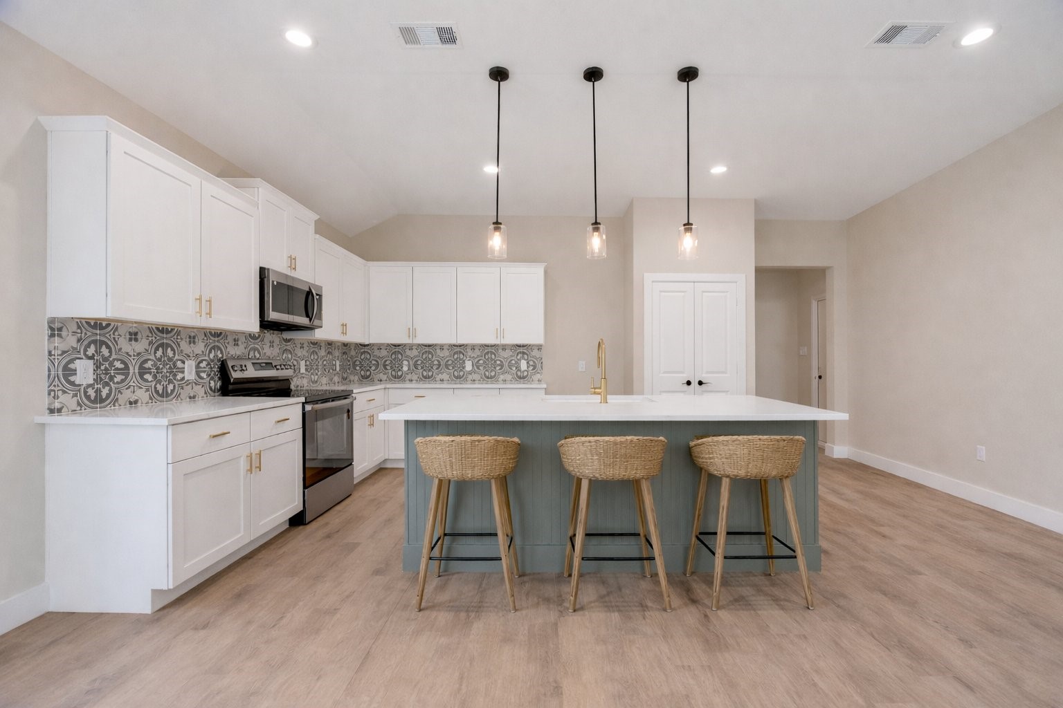 113 Iron Horse Lane Denison TX 75020