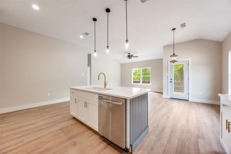 113 Iron Horse Lane Denison TX 75020