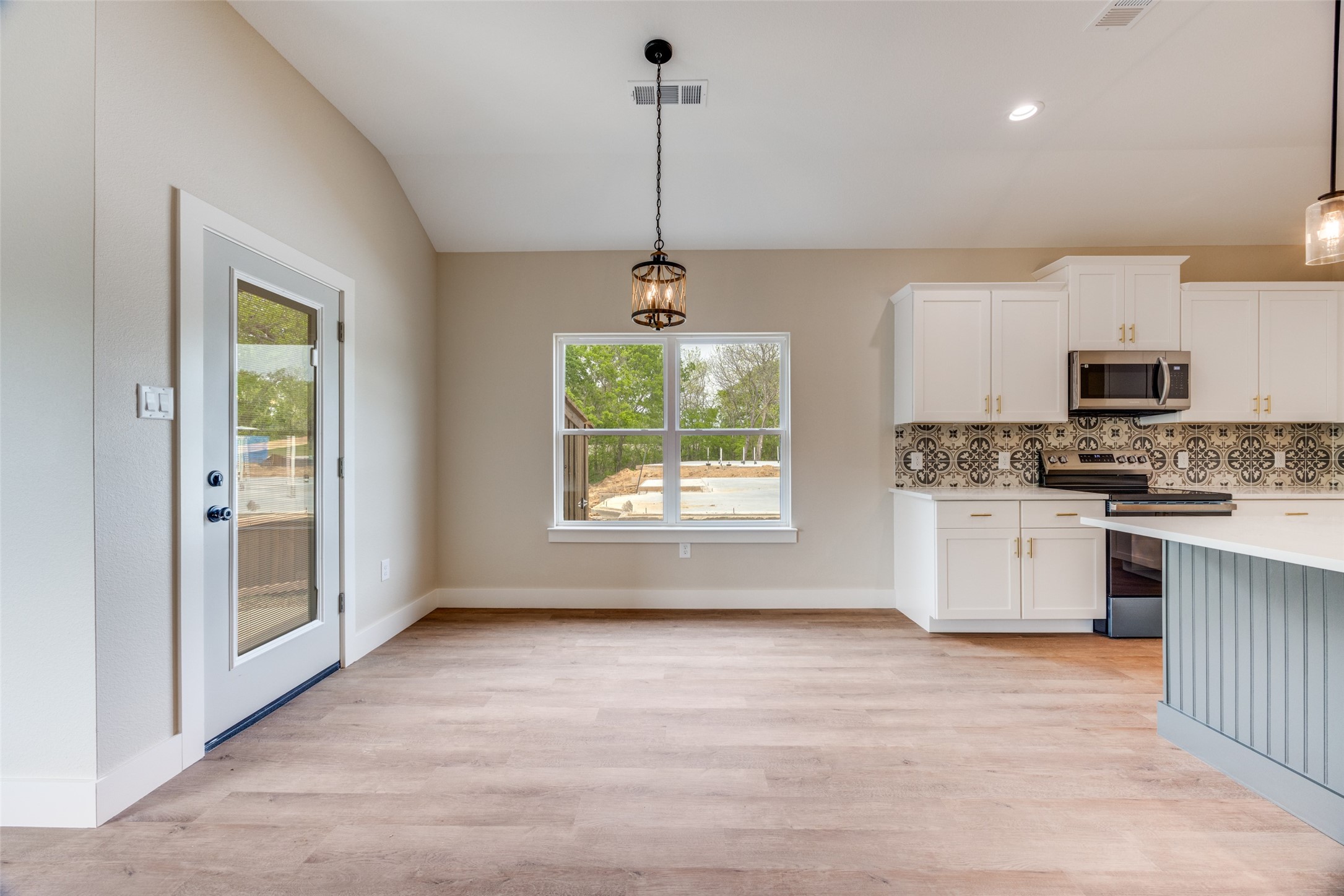 113 Iron Horse Lane Denison TX 75020