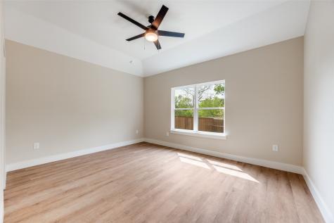 113 Iron Horse Lane Denison TX 75020