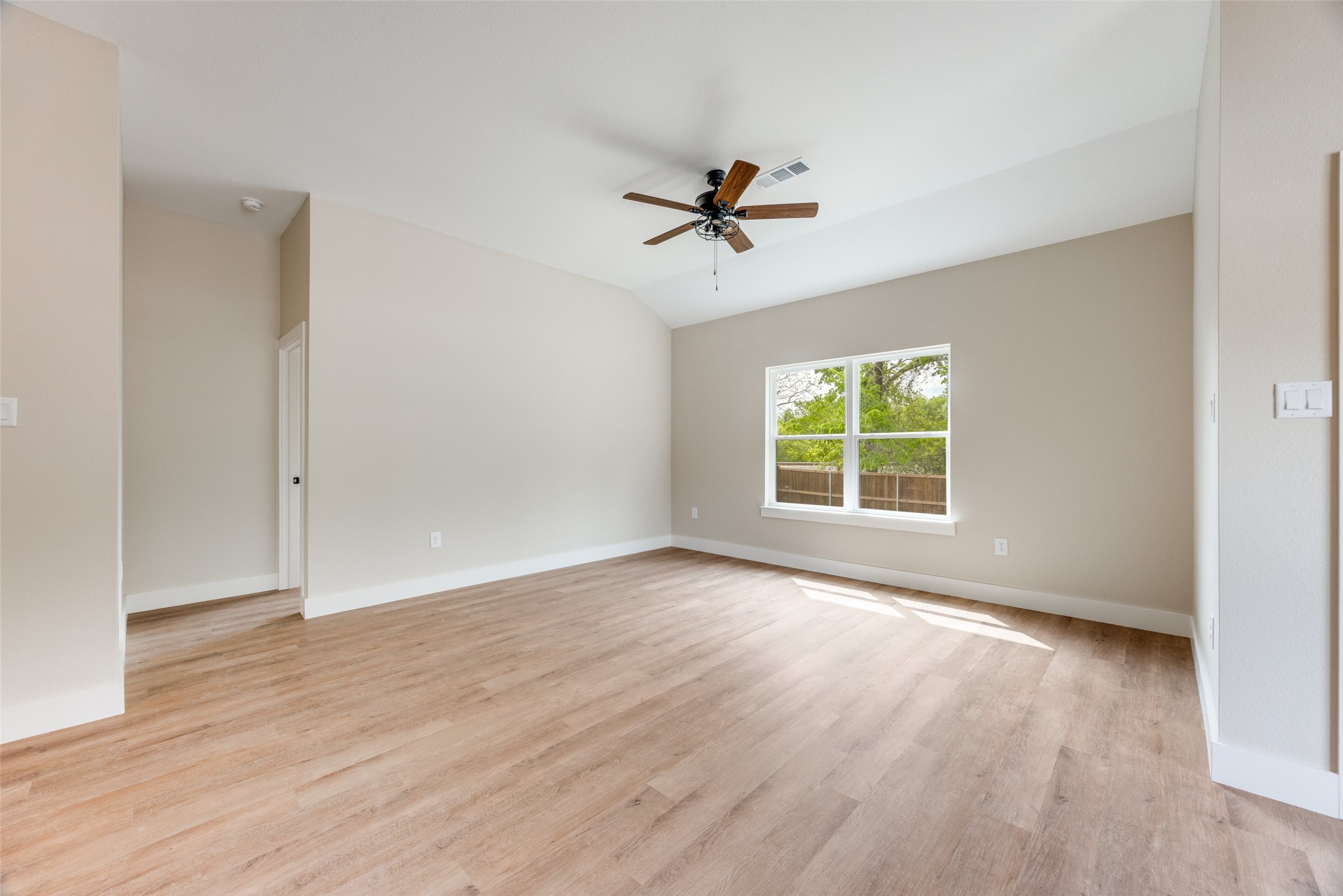 113 Iron Horse Lane Denison TX 75020