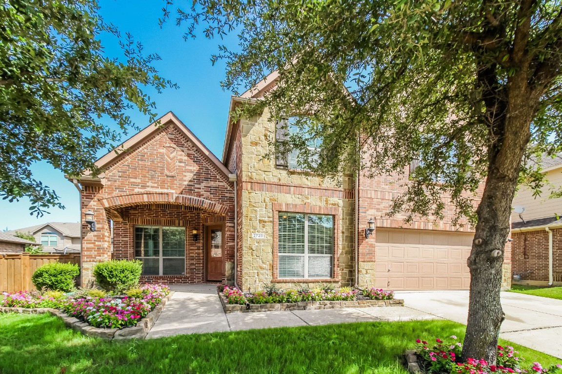 2728 Columbus Grand Prairie TX 75054