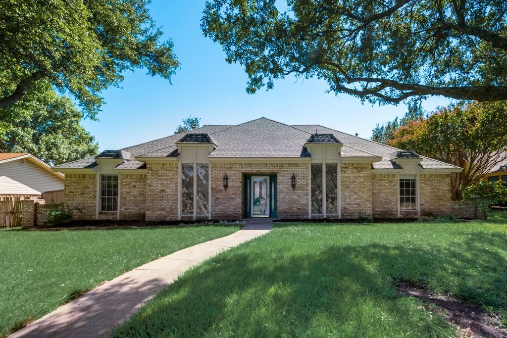 1700 Lake Side Lane Plano TX 75023